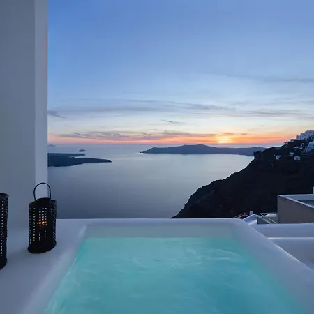 Surupo 3* Imerovigli (Santorini)