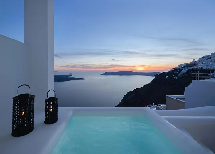 Surupo 3* Imerovigli (Santorini)